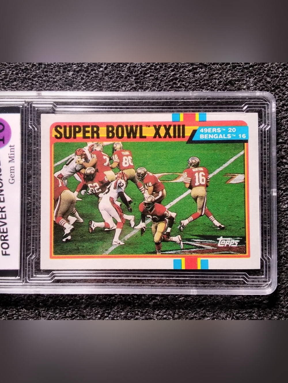 Joe Montana Topps Vintage Super Bowl XXIII Card. Graded 10 Gem Mint Condition